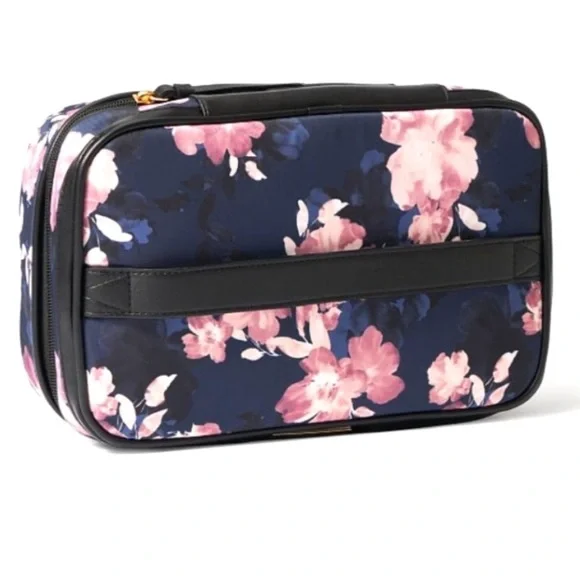 Victoria’s Secret The Getaway Weekender Overnight LIMITED EDITION Travel Bag Set - Picture 2 of 14